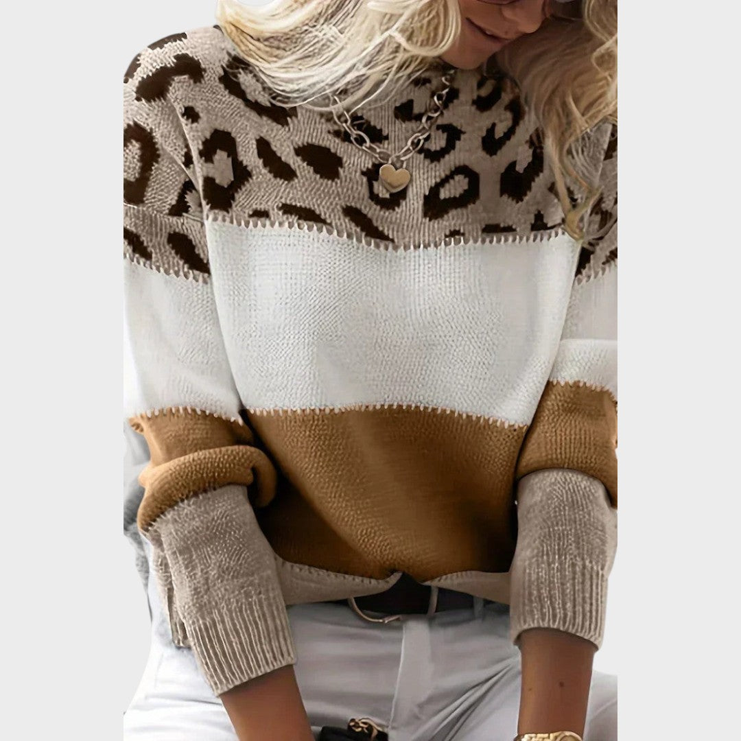 Soraia | Knitted Sweater with Playful Pattern