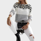 Soraia | Knitted Sweater with Playful Pattern