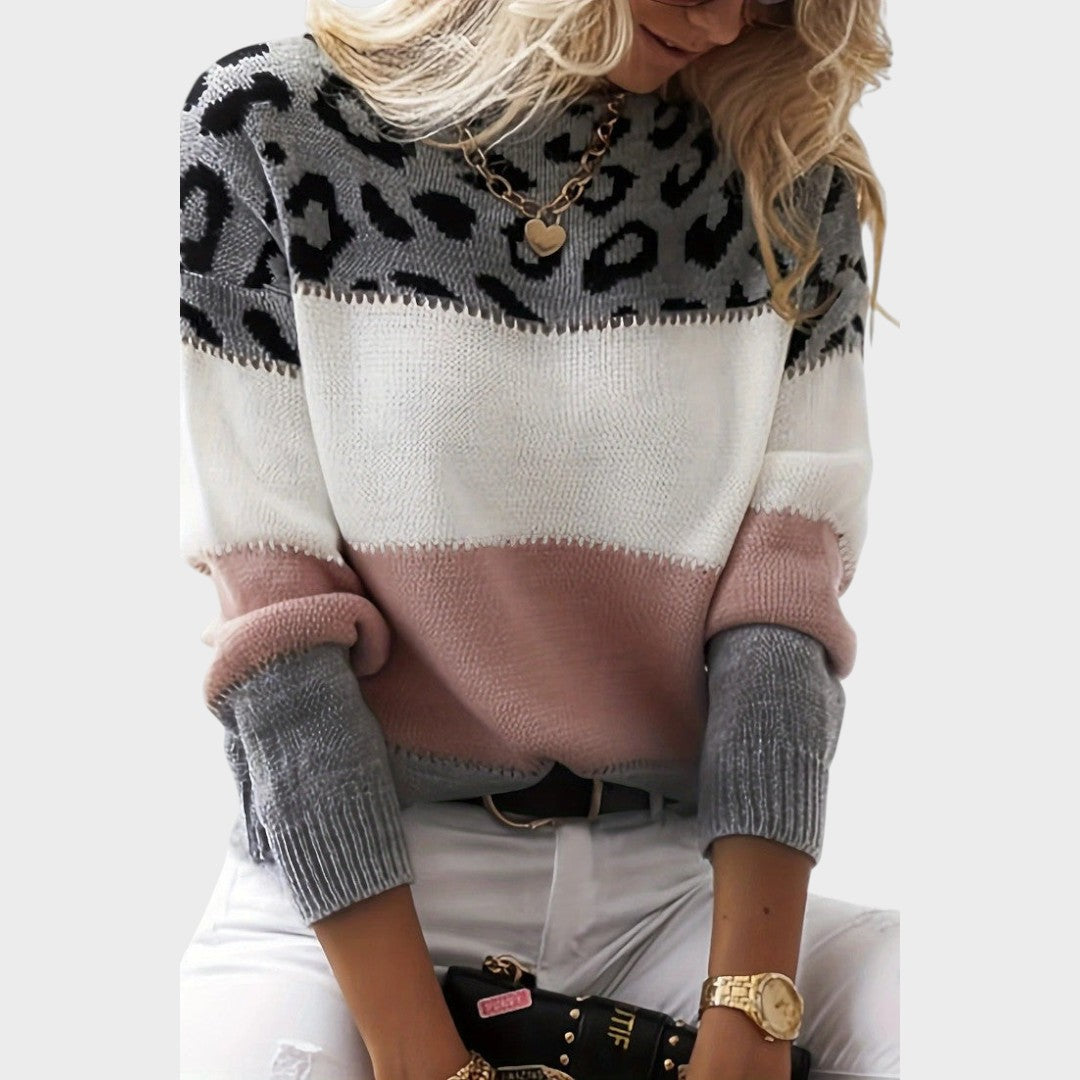 Soraia | Knitted Sweater with Playful Pattern