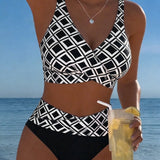 Sara - Two-Piece Bikini with Cut and Diamond Pattern Top
