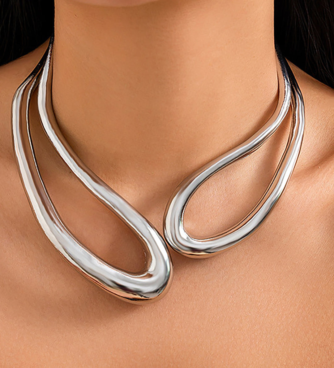 Asymmetrical Cropped Necklace