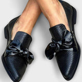 Claudia - Loafers with Bow