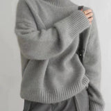 Gabriela | Cashmere Roll Neck
