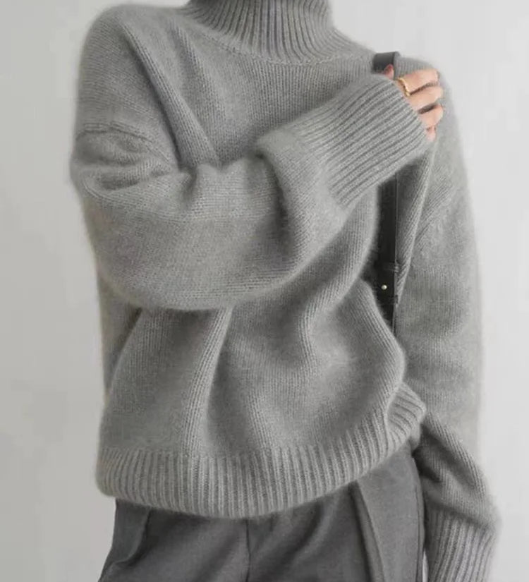 Gabriela | Cashmere Roll Neck