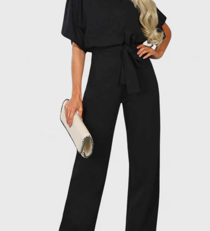 Evie Mono Chic with Fluid Silhouette