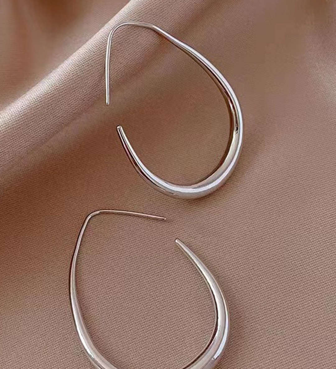 Oval Metal Earrings