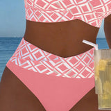 Sara - Two-Piece Bikini with Cut and Diamond Pattern Top