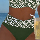 Sara - Two-Piece Bikini with Cut and Diamond Pattern Top