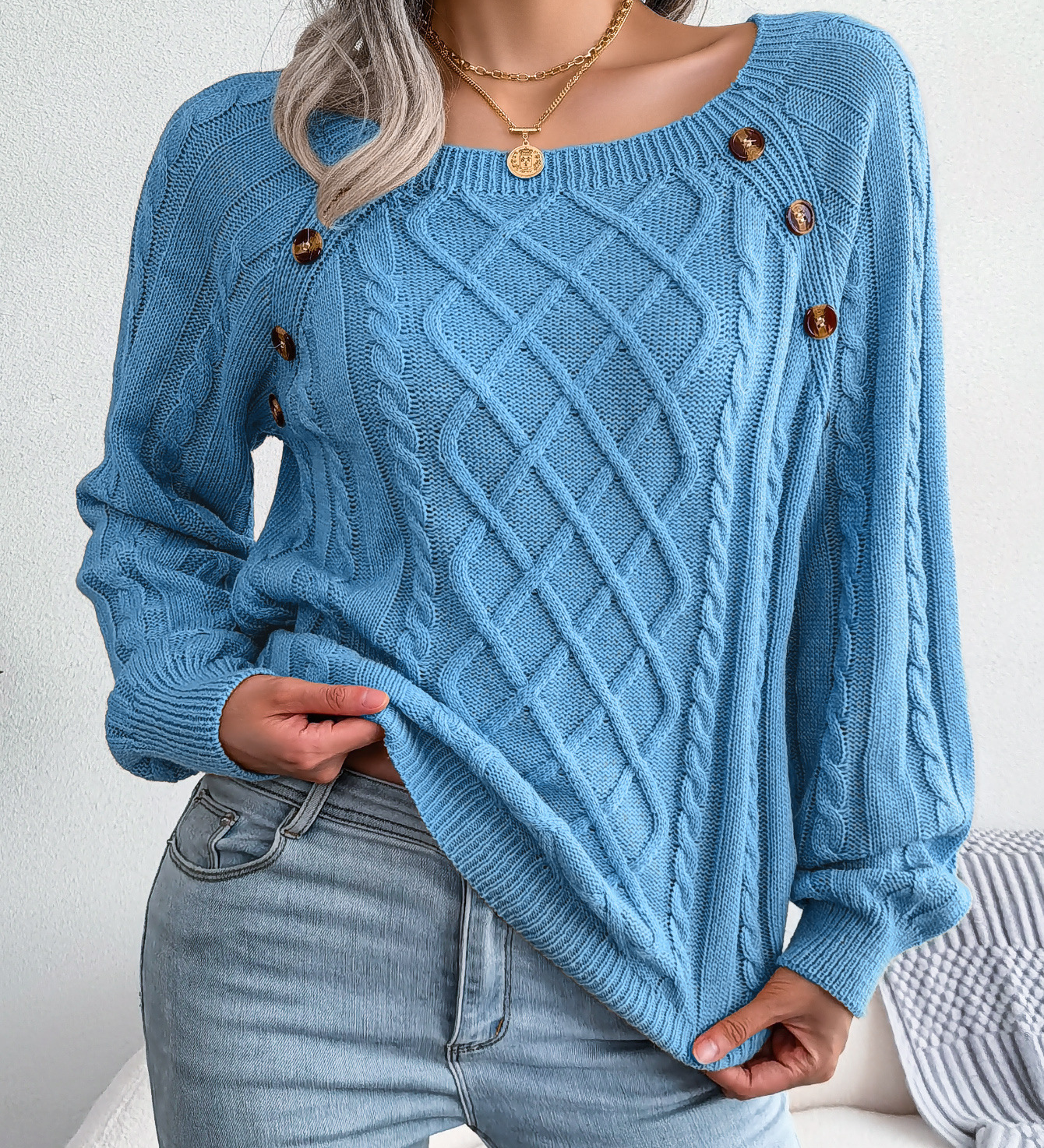 Emilia - Classic and Comfortable Sweater
