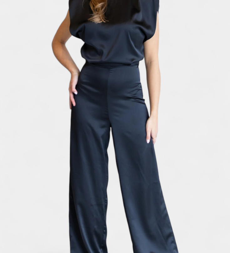 Francis Mono Backless Fluid Cut